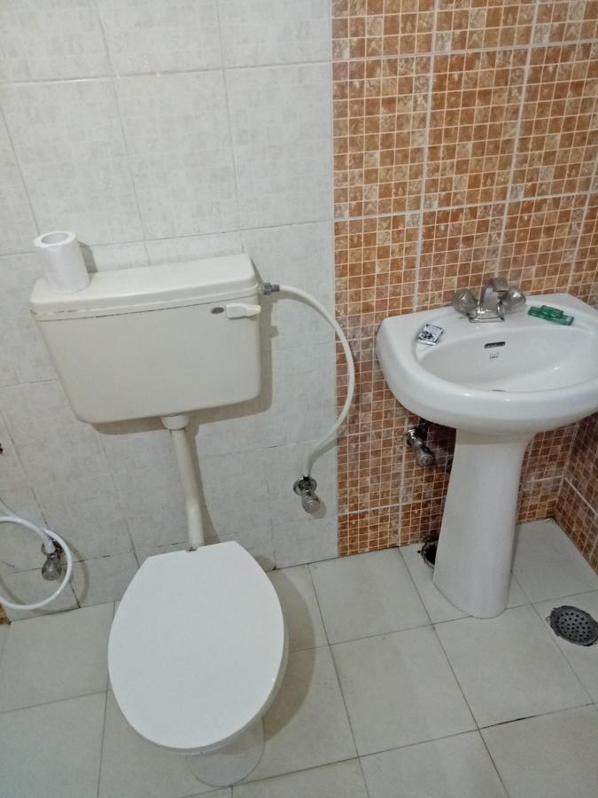 Hotel Nathu Palace 뉴델리 외부 사진
