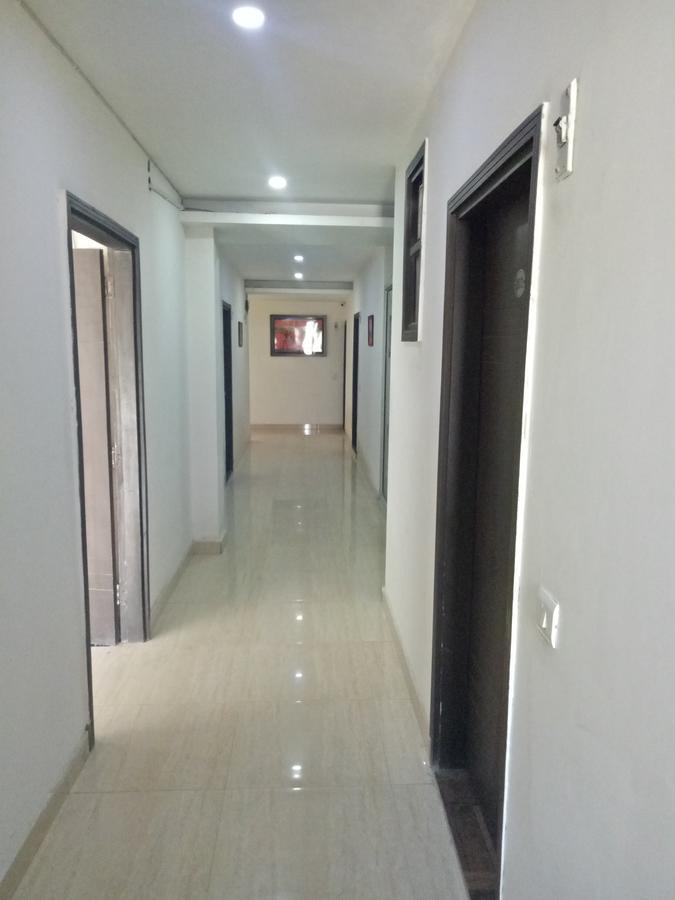 Hotel Nathu Palace 뉴델리 외부 사진